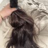 Cheveux bruns naturels